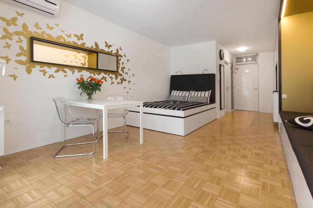 Gorgeous Central Flat With Garage Ljubljana Ngoại thất bức ảnh